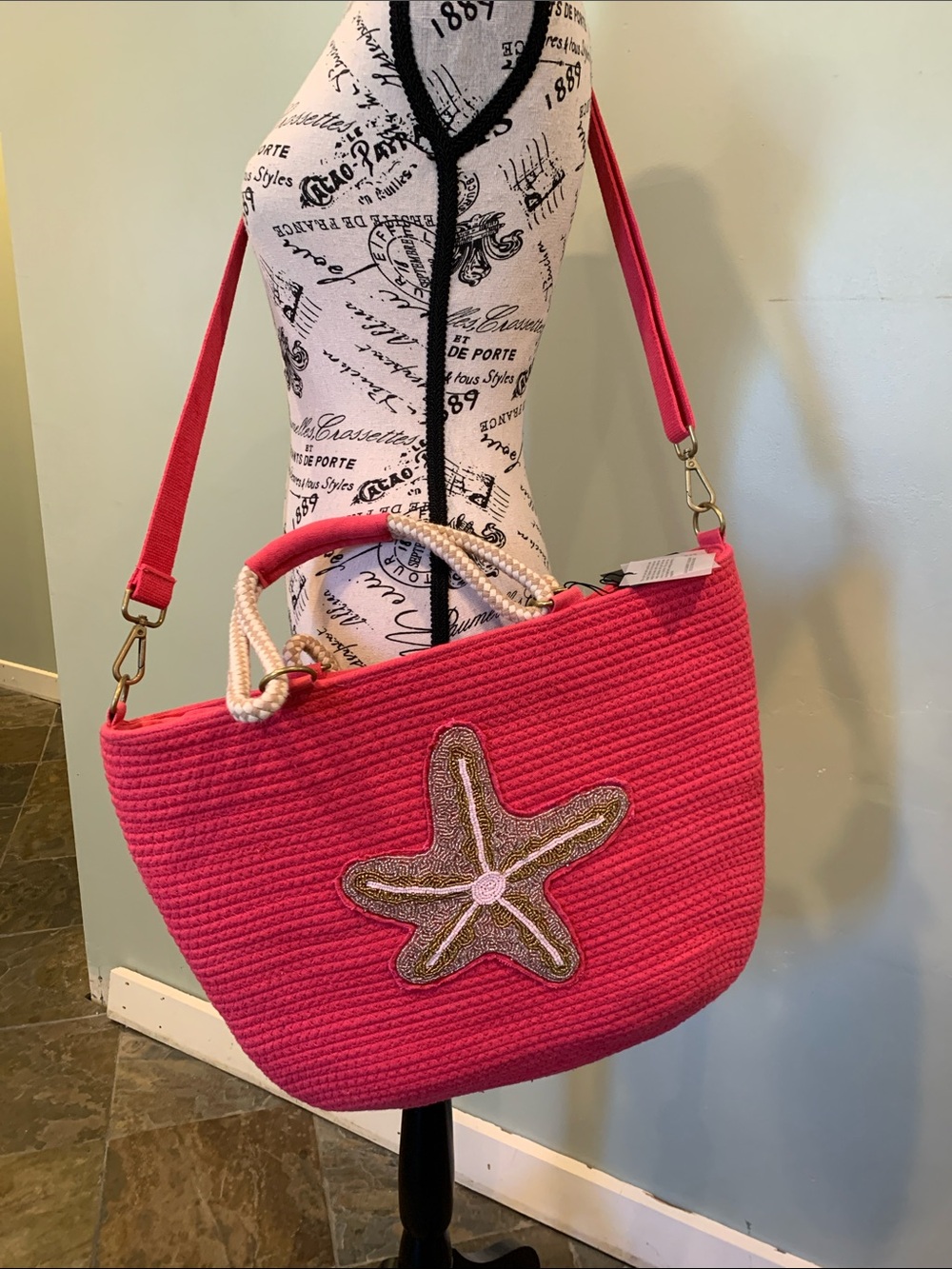 NEW America & Beyond Pink Rope Woven Starfish Beaded Tote Crossbody Beach Bag⁠